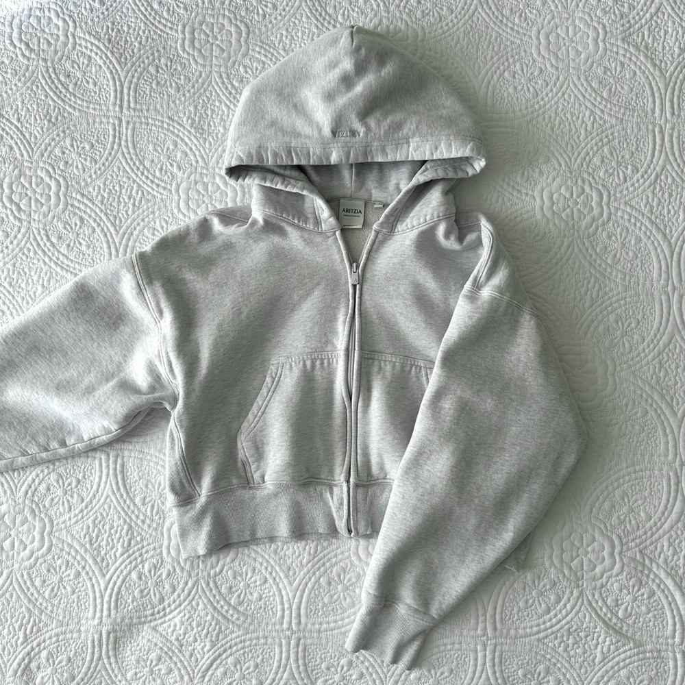 aritzia cozy sweatfleece boyfriend boxy zip hoodie